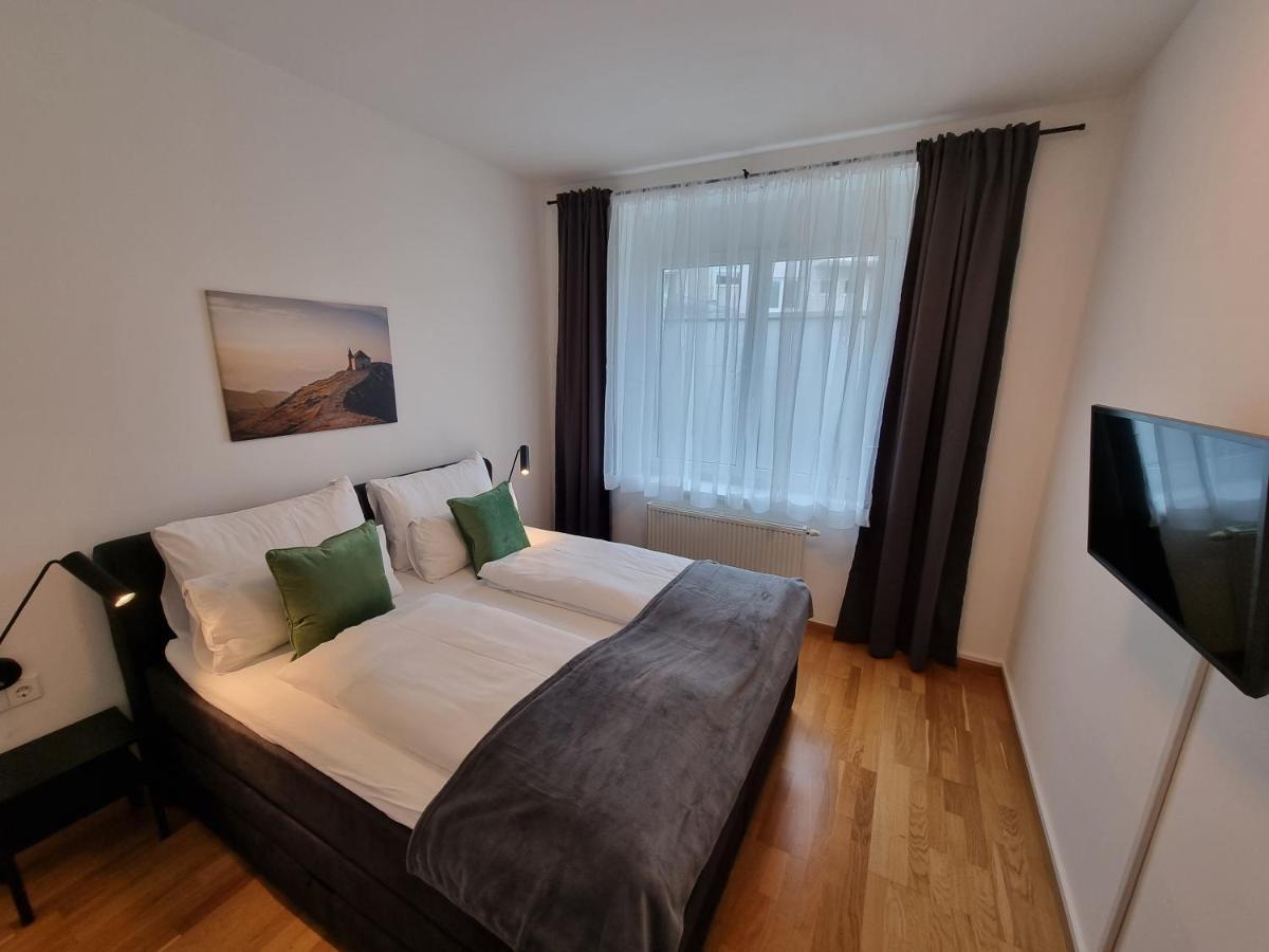 City Appartements Villach Bagian luar foto