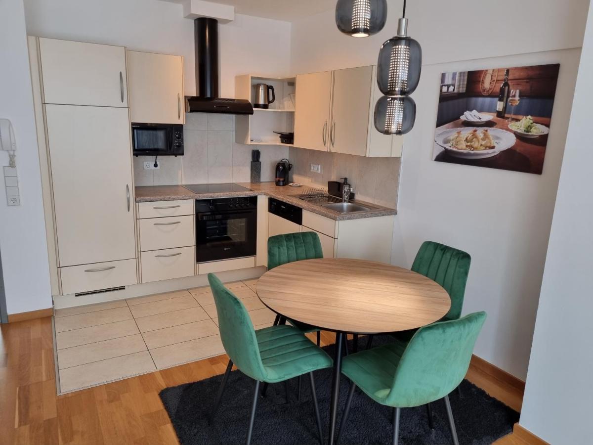 City Appartements Villach Bagian luar foto