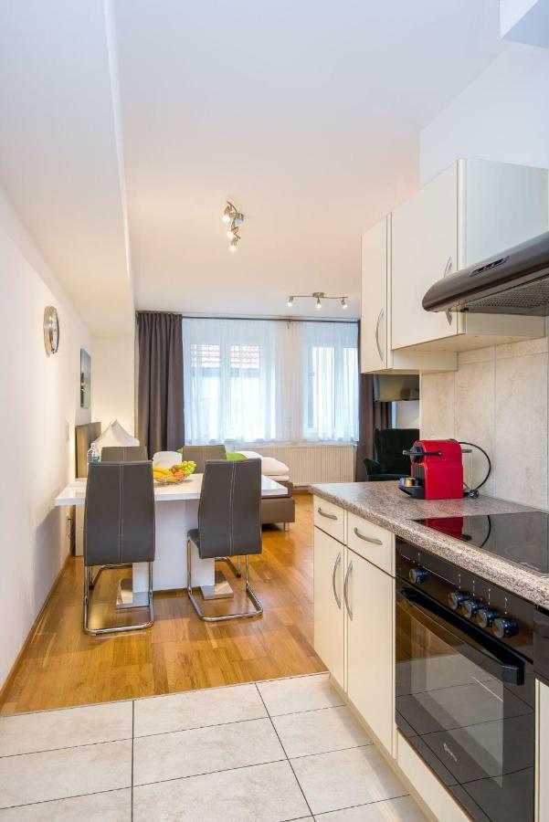 City Appartements Villach Bagian luar foto